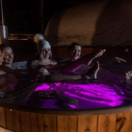 Groń-kameralny Z Jacuzzi W Górach-osada Jaworzyny Tokarnia (Lesser Poland)